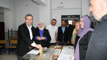 Pendik Belediye Başkanı Ahmet Cin Oyunu Kullandı