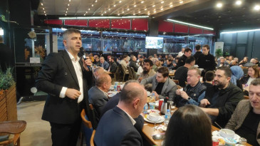 Seven Kardeşler’ den Geleneksel Aile İftarıyla Bir Araya Geldiler