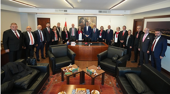 KARTALLI MUHTARLARDAN BAŞKAN YÜKSEL’E ZİYARET