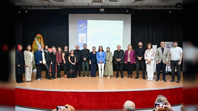 Şehrin Şairleri Yalova’da Büyük İlgiyle Karşılandı