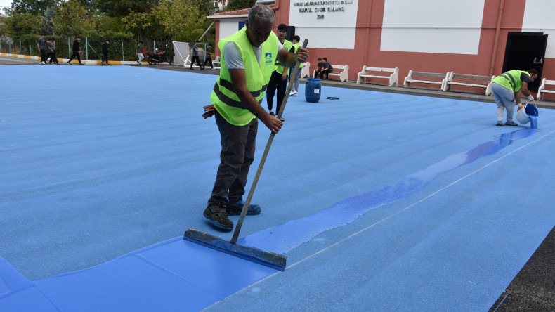 Pendik’te 22 Okulun Daha Basketbol ve Voleybol Sahası Tamamlandı