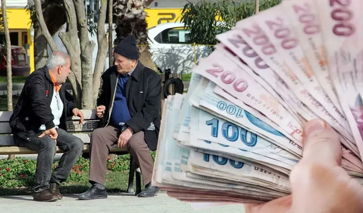 Son dakika: En düşük emekli maaşı belli oldu!