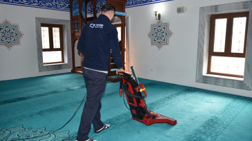 Pendik’te Camiler Ramazan Ayına Hazır