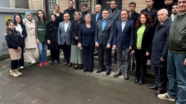 Yeşilay Pendik Şubesi’nde Mehmet Aydoğmuş Güven Tazeledi