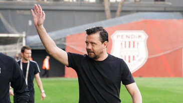 Pendikspor Teknik Direktörü Uğur Uçar Uçtu Gitti!