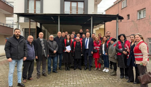 “CHP Pendik’ten Sülüntepe’de Esnafla Birebir Temas”