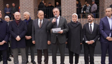 İBB’DEN PENDİK’E YATIRIM ÇIKARTMASI: ELMALI YAZIR CAMİİ HİZMETE AÇILDI