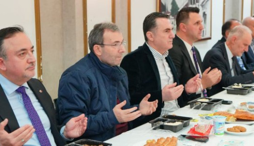 BOSNA SANCAK İFTARINDA DAYANIŞMA MESAJI