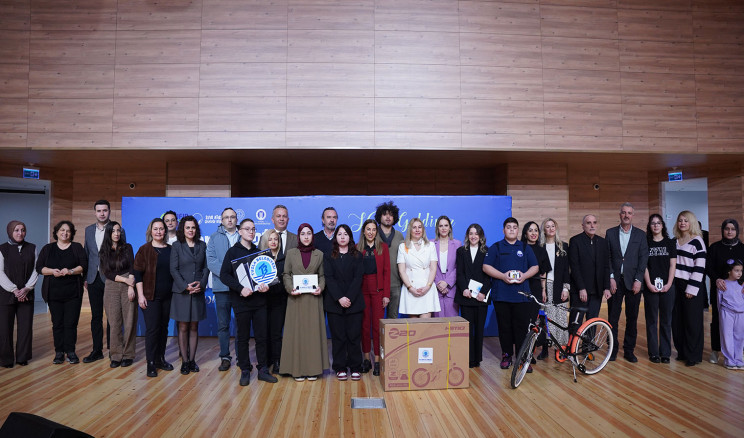 ‘Atıktan Sanata Dönüşüm’ yarışmasında kazananlar belli oldu