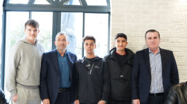 Başkan Ahmet Cin “PenCR Kahve”nin ilk gününde gençlerle bir araya geldi