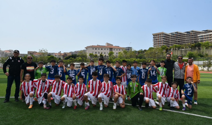 Okul Sporları Futbol Turnuvası Sona Erdi