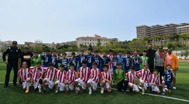Okul Sporları Futbol Turnuvası Sona Erdi