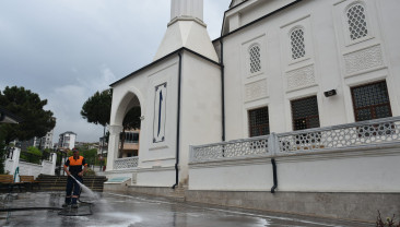 Camiler Kurban Bayramı’na Hazırlanıyor