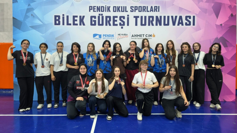 Pendik Okul Sporları Bilek Güreşi Turnuvası Tamamlandı