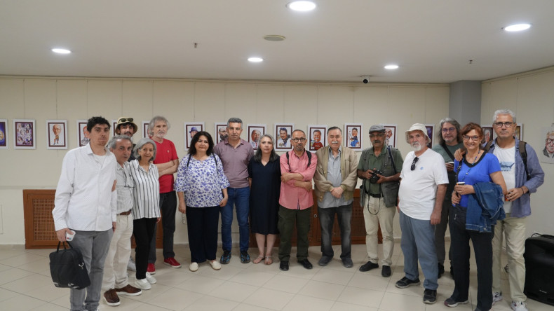 PORTRE KARİKATÜR VE İLLÜSTRASYON SERGİSİ KAPILARINI KARTALLILAR İÇİN AÇTI