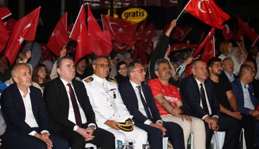 15 Temmuz Demokrasi ve Milli Birlik Günü Pendik’te Gün Boyu Süren Anma Programlarıyla Kutlandı…