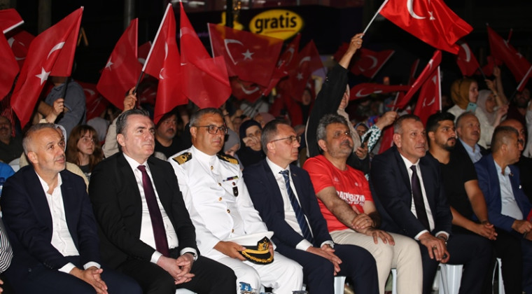 15 Temmuz Demokrasi ve Milli Birlik Günü Pendik’te Gün Boyu Süren Anma Programlarıyla Kutlandı…
