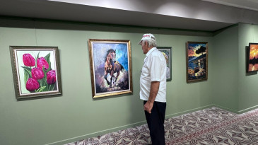 Yaptıkları resimler Dolmabahçe Sarayı’nda Sergileniyor