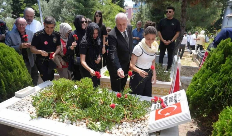 KARTAL BELEDİYESİ 15 TEMMUZ DEMOKRASİ ŞEHİDİNİ UNUTMADI