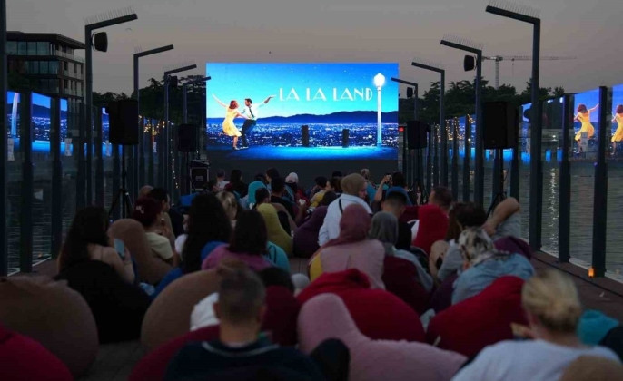 Tuzla Belediyesi’nden Yaz Akşamlarına Sinema Sürprizi