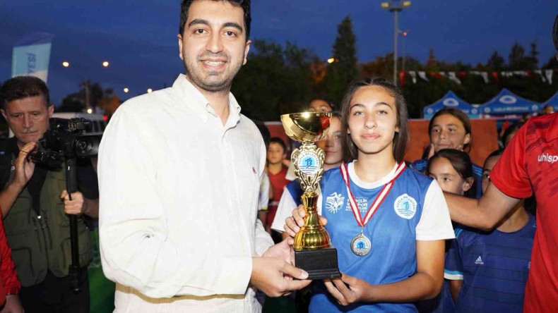 Yaz Spor Okulları coşkuyla tamamlandı
