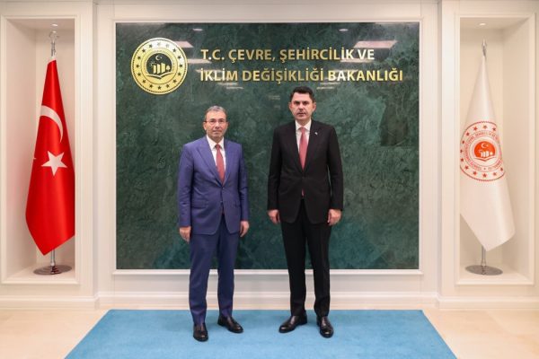Başkan Ahmet Cin Bakan Kurum’u Ziyaret Etti