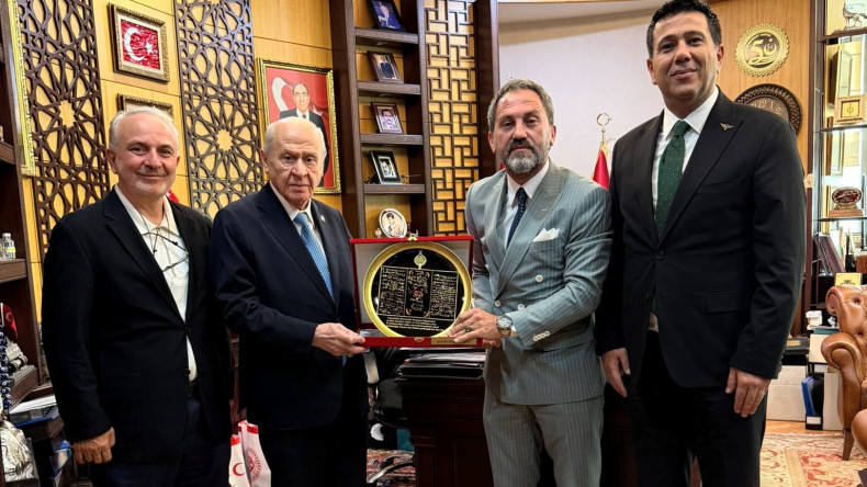 AHİSİAD Heyetinden MHP Lideri Devlet Bahçeli’ye Anlamlı Ziyaret: Asırlık Ahi Sancağı Yeniden İhya Ediliyor