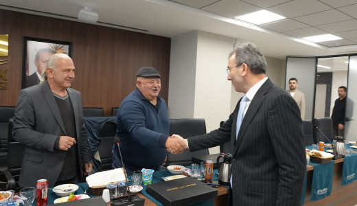 Başkan Cin, Yerel Basın Temsilcilerini Yeni Belediye Binasında Ağırladı
