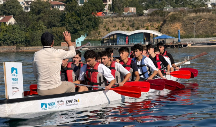 Cumhuriyet Kupası İçin Kürek Çekiyorlar