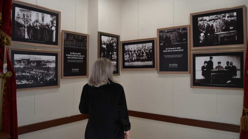 “Cumhuriyet Bayramı Özel Fotoğraf Sergisi” Ziyarete Açıldı