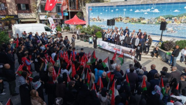 PENDİK’TE GAZZE SOYKIRIMI’NIN YIL DÖNÜMÜNDE BASIN AÇIKLAMASI YAPTILAR
