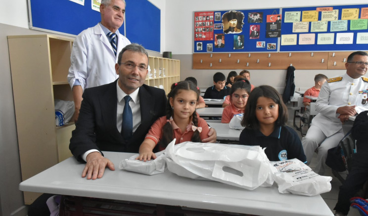 Öğrencilere Termos Desteği Bu Yıl da Sürdü